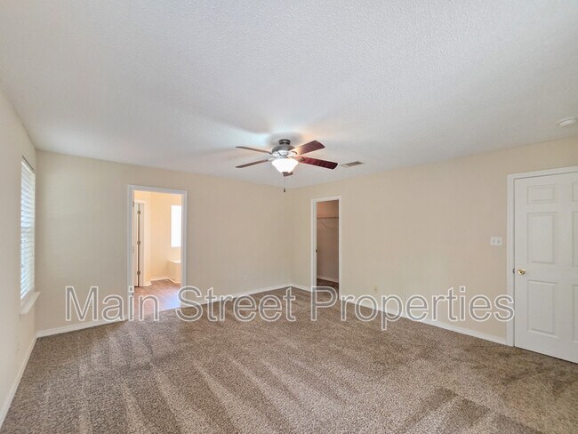 Building Photo - 1057 Freeboard Blvd