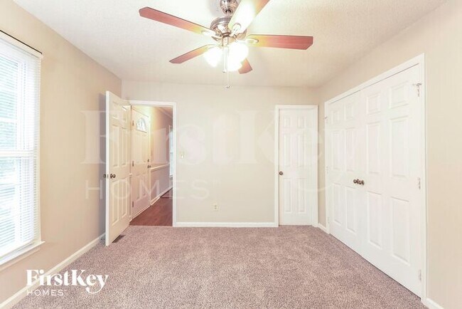Building Photo - 4729 Plum Blossum Dr