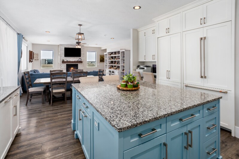 Building Photo - 364 Clark Cir