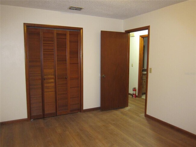 Building Photo - 1209 SW 80th Dr