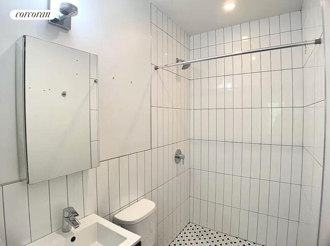 Building Photo - 498 Court St