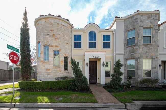 Building Photo - 13403 Preston Cliff Ct