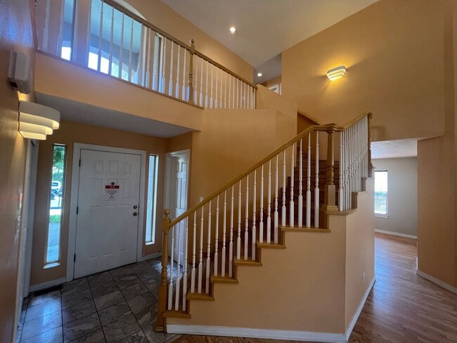 Building Photo - 3 Bedroom Home Available in Tanoan Near Ac...