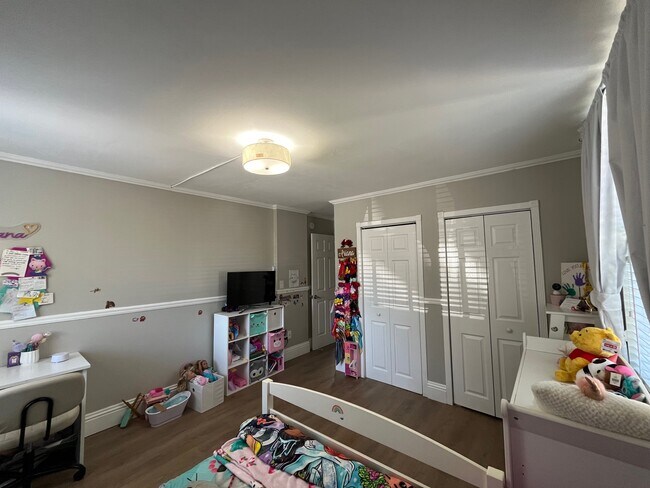 Building Photo - 14211 SW 88th St