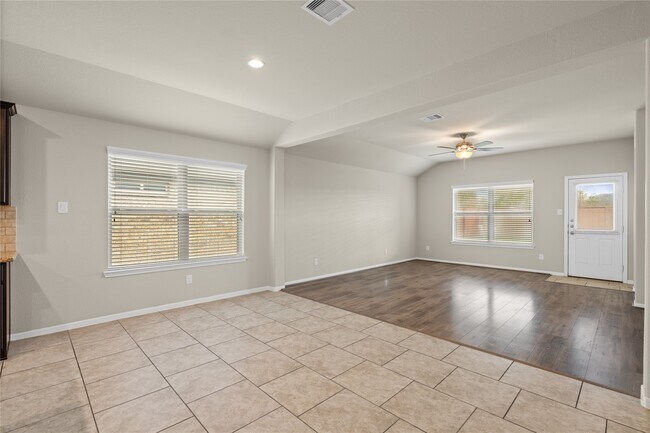 Building Photo - 3215 McDonough Way