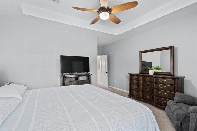 Building Photo - 2101 Town Centre Dr