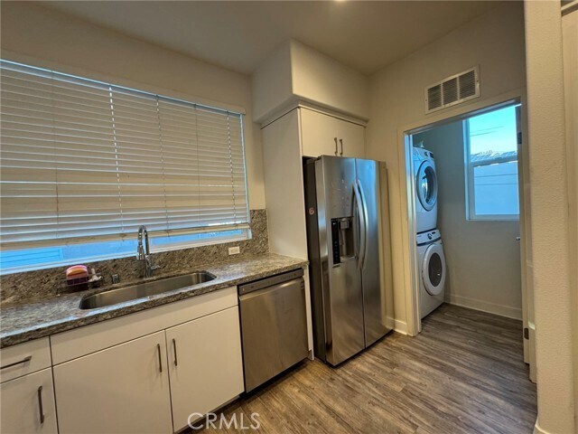 Building Photo - 9042 Garvey Ave