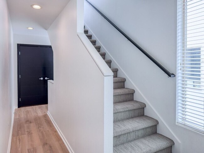 Building Photo - 4146 25th Ave SW