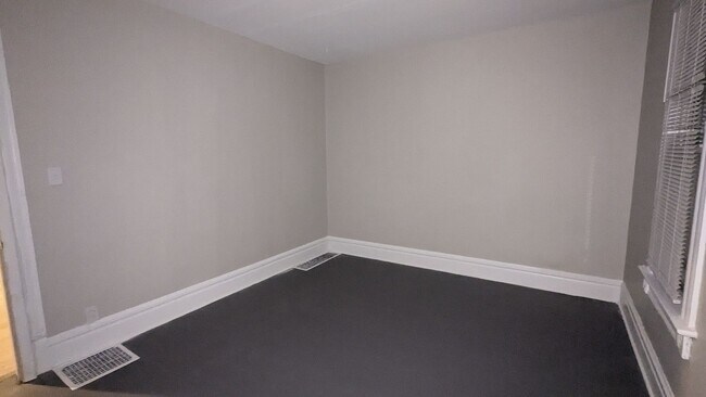 Building Photo - Atlas Investment Group, LLC (569 Allyn St ...