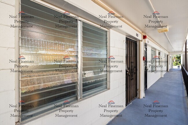 Building Photo - Furnished Studio, 1 Bath. Street parking. 1 year Lease. Electric water and sewer are included in ...