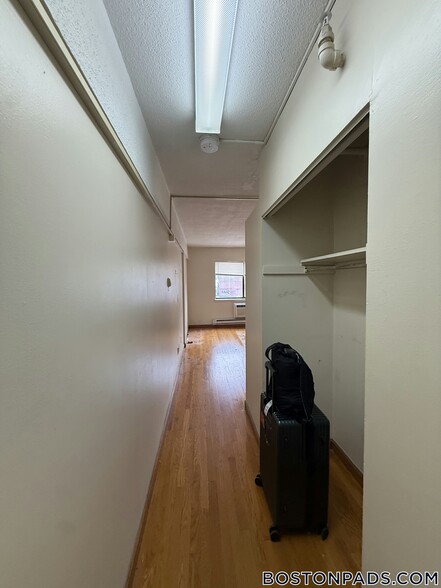 Building Photo - 1110 Commonwealth Ave