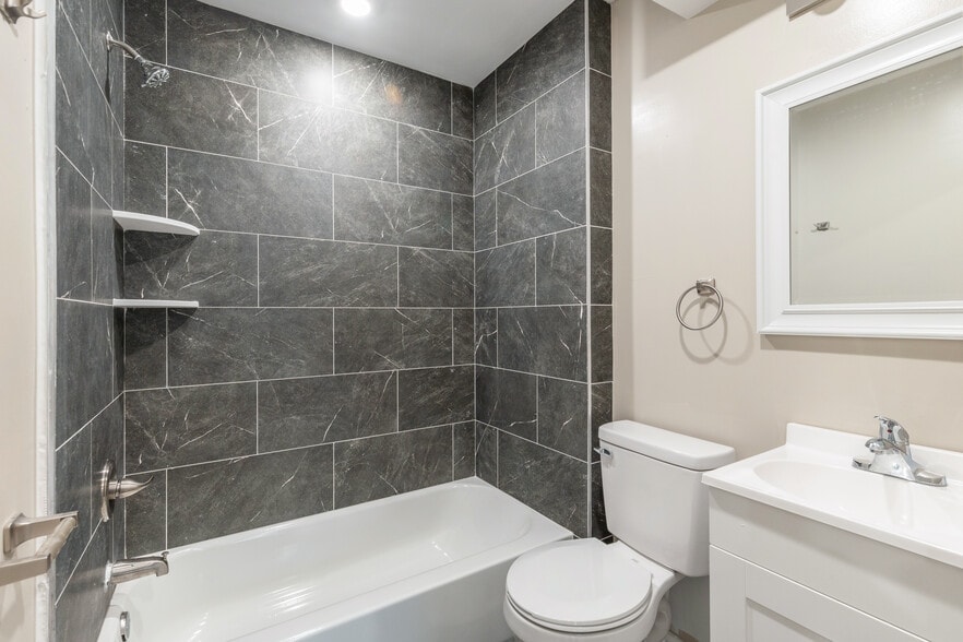 Building Photo - 4709 Penn St