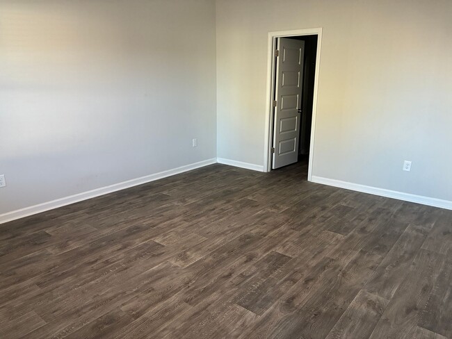 Building Photo - 5 Bedroom 2.5 Bathroom Home in Sunfish Cove in Sunset Beach, NC