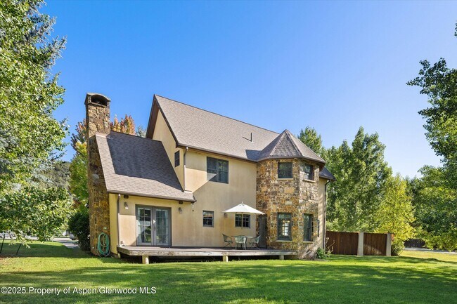 Building Photo - 7 Buckskin Ct