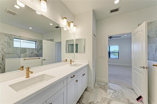 Building Photo - 6629 Fort Pierce Ave