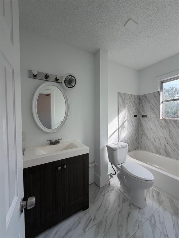 Building Photo - 1762 32nd St