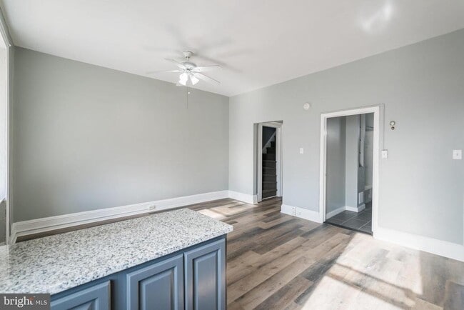 Building Photo - 1933 Spring Garden St