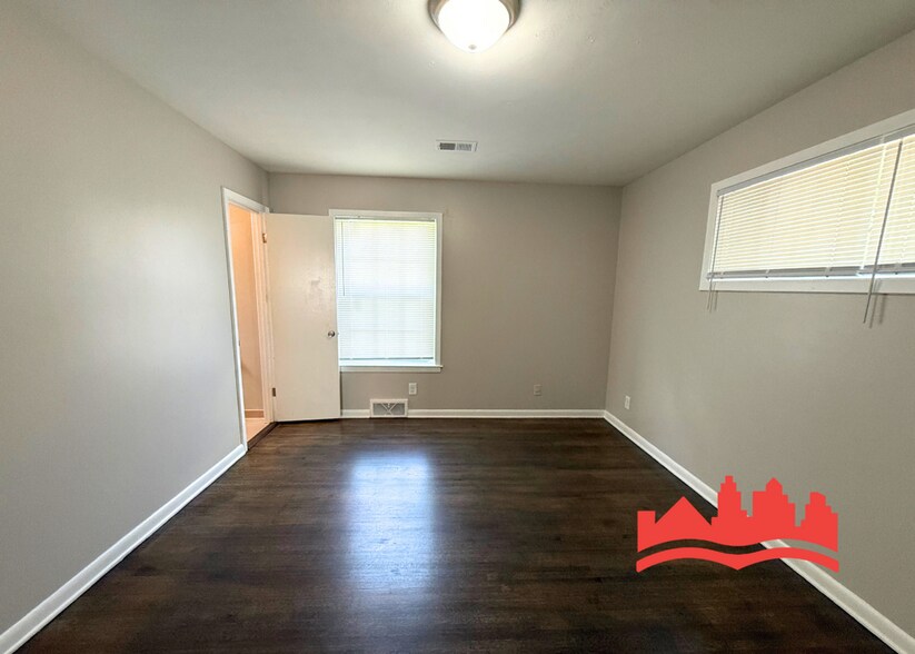 Building Photo - Introducing our newly renovated home in Ba...