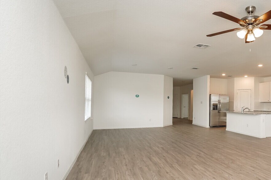 Building Photo - 2464 Vesper Bnd