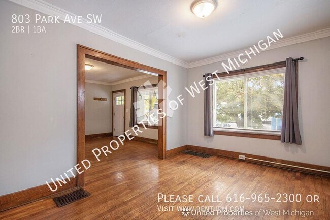 Building Photo - 803 Park St SW