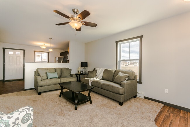 Living Room - Thames Crossing