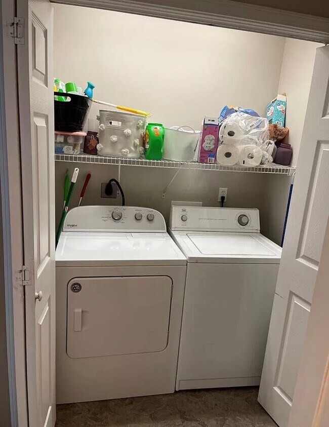 Building Photo - Trojan Commons Condo