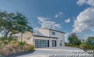 Building Photo - 10111 Ivory Canyon