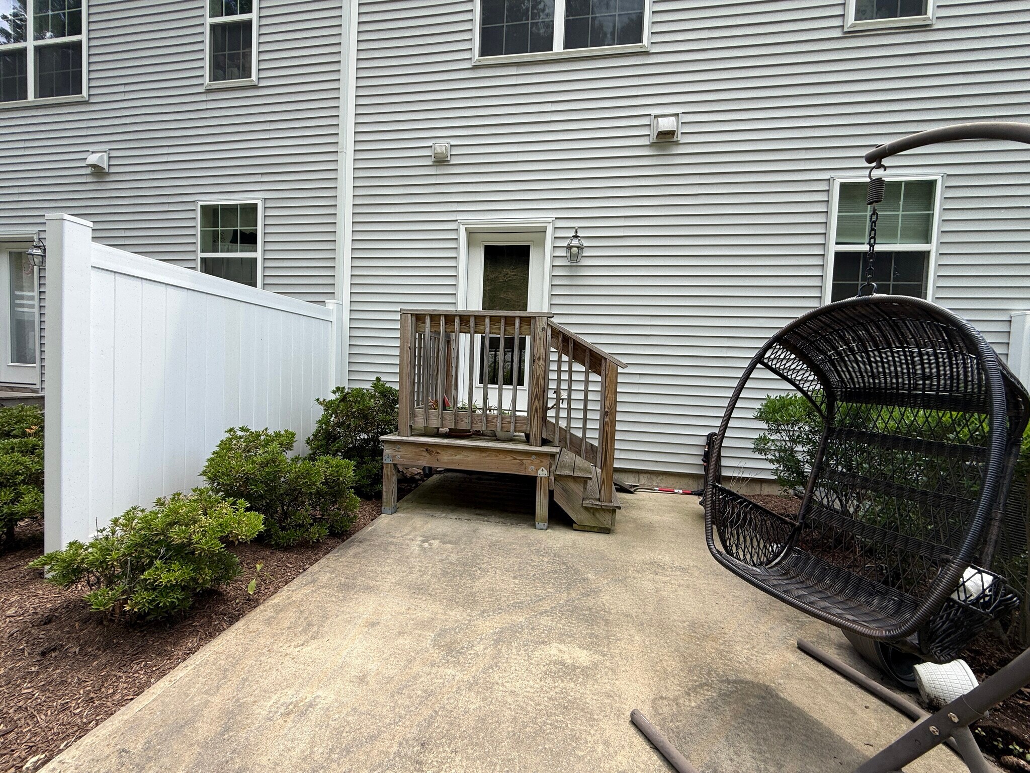 Building Photo - 502 Parkview Ln