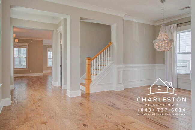 Building Photo - 1636 Juliana St