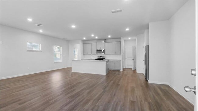Building Photo - 4250 Tin Hare Ln