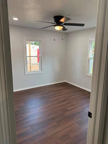 Building Photo - 1408 SW 54th St