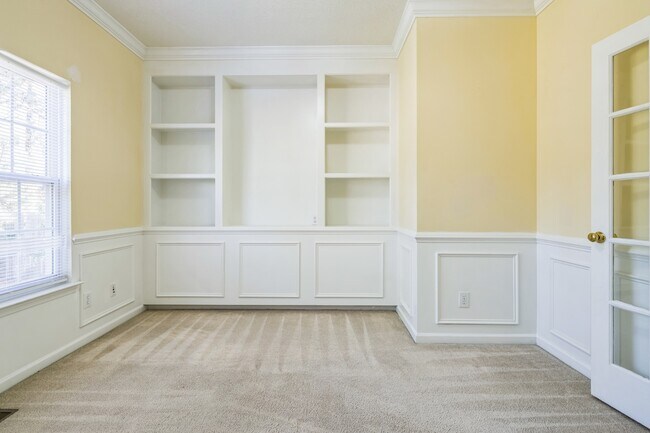 Building Photo - 1104 Walden Pl Dr