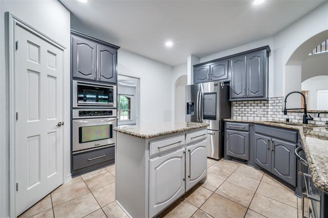 Building Photo - 1329 Bateman Ln