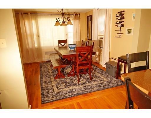 Building Photo - 13 Munroe Ave