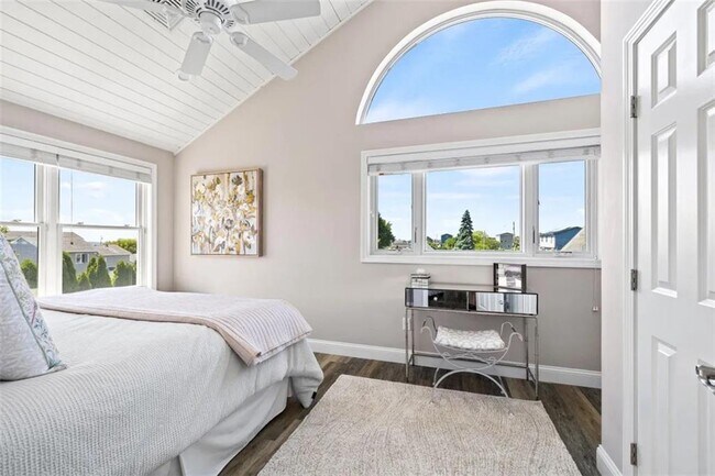 Building Photo - 26 Walcott Ave