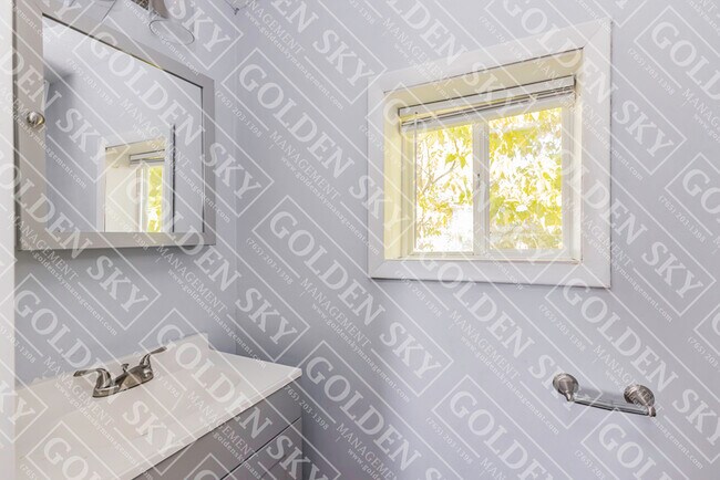 Building Photo - 1212 S Franklin St