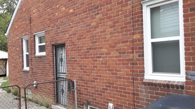 Building Photo - 16419 Edmore Dr