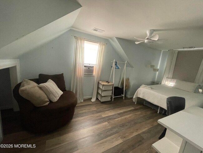 Building Photo - 265 E Virginia Ave