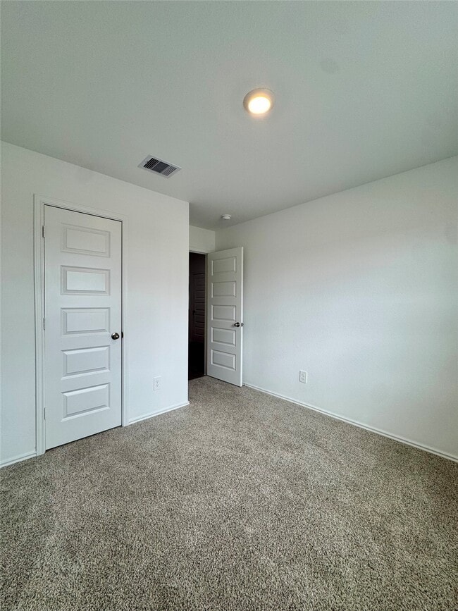 Building Photo - 2216 Laurel Bloom Ln