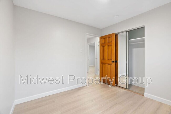 Building Photo - 3325 Hermoso Dr