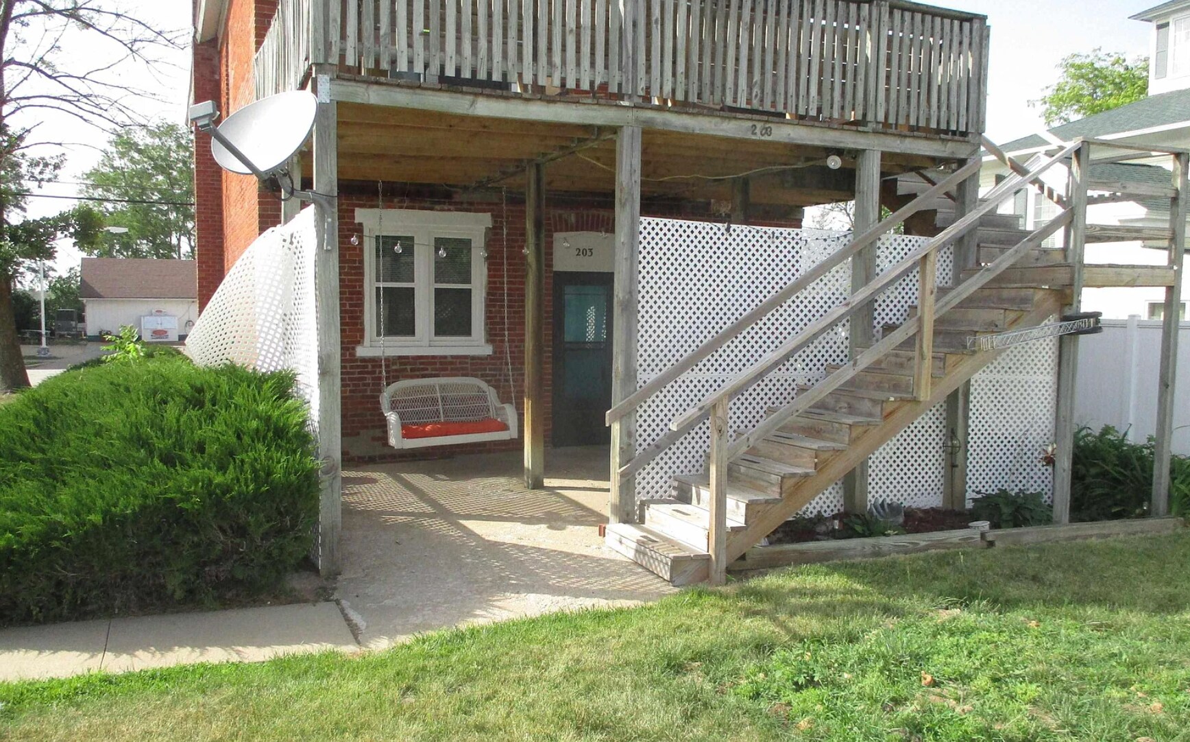 Building Photo - 203 S Main St