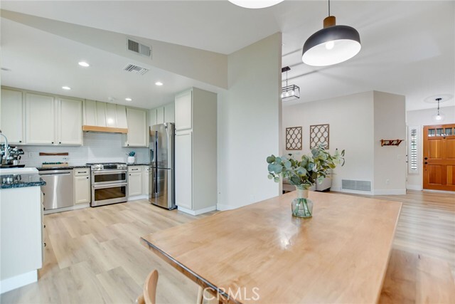 Building Photo - 3501 N Tamarind Ave
