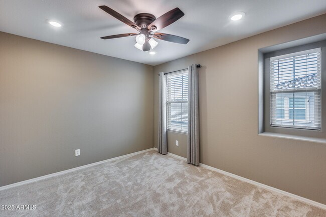 Building Photo - 6853 E Posada Cir