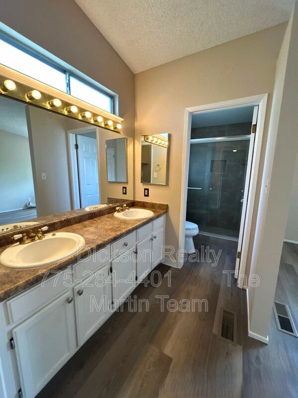 Building Photo - 6126 White Water Way