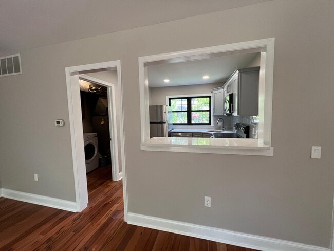 Building Photo - 4800 Lancaster Pike