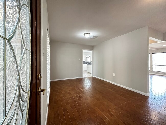 Building Photo - 11106 Ellwood St
