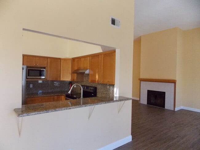 Building Photo - 524 Shorebird Cir