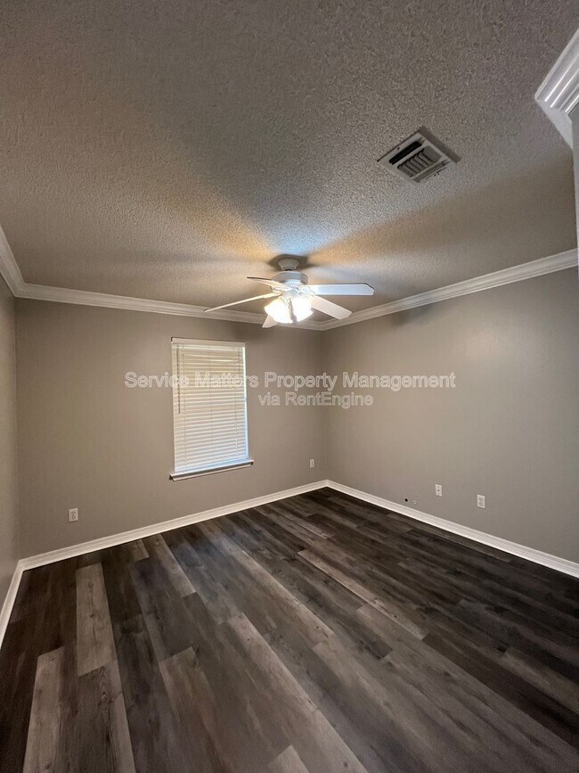 Building Photo - 4830 Timberland Dr