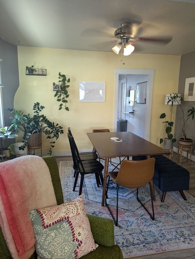 Building Photo - Cozy Bungalow in Prime Sugar House Location