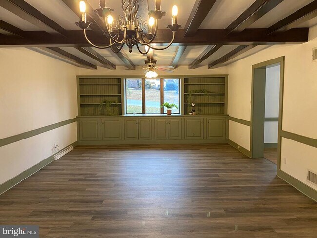 Building Photo - 45 Clay Slate Rd